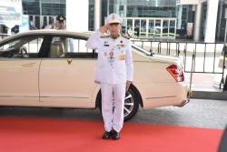20250509215636(1).jpg - การเข้าร่วมเป็นเกียรติในพิธีพระราชทานปริญญาบัตรแก่บัณฑิต มหาบัณฑิตและดุษฎีบัณฑิต ของมหาวิทยาลัยการกีฬาแห่งชาติ ประจำปีการศึกษา 2566  | https://cmiss.ac.th