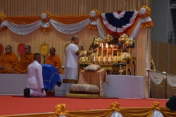 20250509215637(1).jpg - การเข้าร่วมเป็นเกียรติในพิธีพระราชทานปริญญาบัตรแก่บัณฑิต มหาบัณฑิตและดุษฎีบัณฑิต ของมหาวิทยาลัยการกีฬาแห่งชาติ ประจำปีการศึกษา 2566  | https://cmiss.ac.th