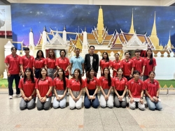 20250619130932.jpg - การปฏิบัติหน้าที่เจ้าหน้าที่ทีมนำนักกีฬาเรือพายหญิงทีมชาติไทยเข้าร่วมการแข่งขันเรือยาวมังกร ระดับนานาชาติ รายการ 2025 SJM MACAO INTERNATIONAL DRAGON BOAT RACES | https://cmiss.ac.th