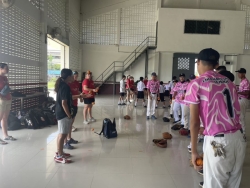 20250814150532(2).jpg - นักกีฬาเบสบอล/ซอฟท์บอล โรงเรียนกีฬาจังหวัดเชียงใหม่ เข้าร่วมกิจกรรมอบรมและร่วมแข่งขันกีฬาซอฟท์บอลกับนักกีฬาทีมชาติซอฟท์บอล อเมริกา | https://cmiss.ac.th