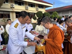 20251125110246.jpg - งานเฉลิมพระเกียรติพระบาทสมเด็จพระมงกุฎเกล้าเจ้าอยู่หัว เนื่องในโอกาสวันคล้าย วันสวรรคตครบ ๑๐๐ปี | https://cmiss.ac.th