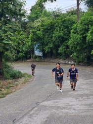 20260717121103(1).jpg - ผู้ฝึกสอนกีฬา โรงเรียนกีฬาจังหวัดเชียงใหม่ นำนักกีฬาวิ่งออกกำลังกาย เตรียมความพร้อม เพื่อการแข่งขันกีฬาโรงเรียนกีฬา “นครสี่แควเกมส์”  | https://cmiss.ac.th
